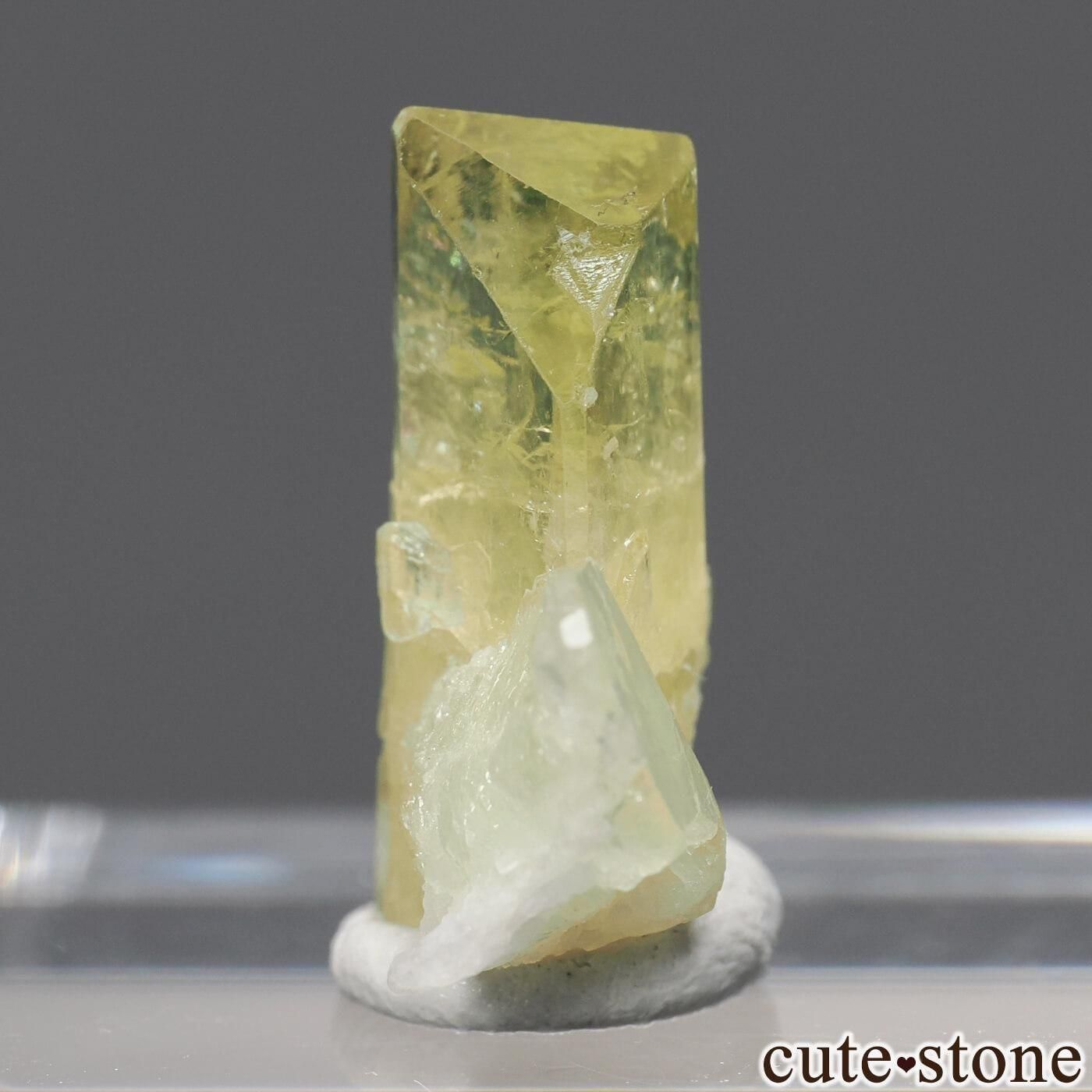 ブラジル Linopolis産 ブラジリアナイト&アルバイトの原石 No.17の写真2 cute stone