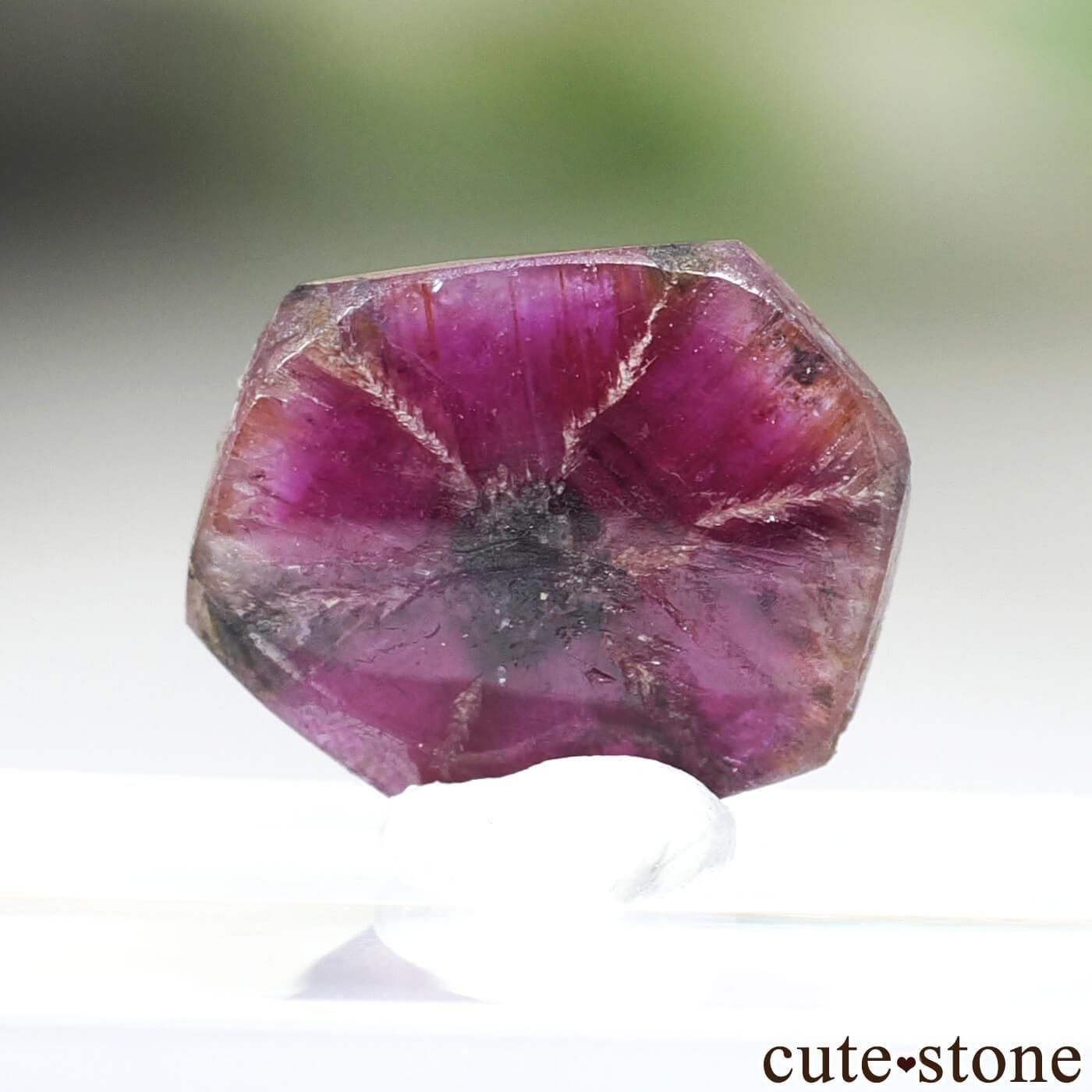 ミャンマー Mong Hsu産 コランダム(トラピッチェ ルビー - サファイア)の原石 No.1の写真1 cute stone