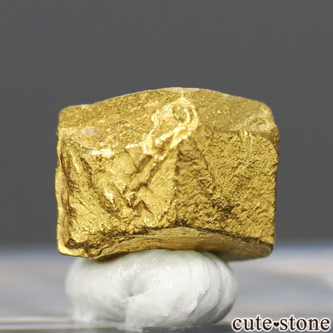 ブラジル Tatu産 ゴールド(自然金)の結晶 No.1の写真1 cute stone