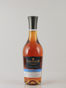 カミュ XO インテンセリィ アロマティック 700ml 40% カミュ XO インテンセリィ アロマティック 700ml 40% 未開栓 箱