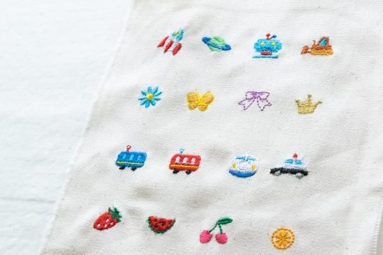ネーム刺繍 セミオーダー 自家製ケミカルウォッシュ ドライブベッド 持ち手つき 取り外し可能な刺繍名前タグ | 休止中の商品 - 通園通学バッグの