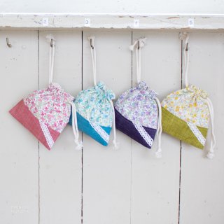 花柄＆レースのミニミニ巾着(ランチ袋・マスク袋・ランチョンマット入れ)の商品画像