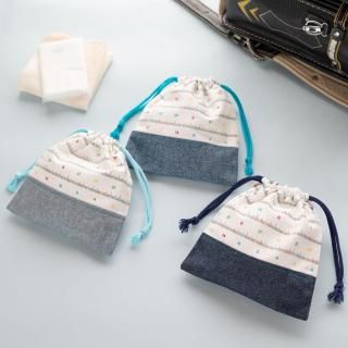 <img class='new_mark_img1' src='https://img.shop-pro.jp/img/new/icons13.gif' style='border:none;display:inline;margin:0px;padding:0px;width:auto;' />まいにちの巾着：カラフルものさし柄の商品画像