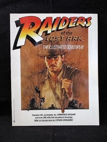 Raiders Of The Lost Ark Screenplay Lawrence Kasdun レイダース 失われたアーク 絵コンテ シナリオ 洋書英語 ペーパーバック 古書 コモド ブックス Komodo Books 埼玉県川口市 古本 販売 買取 映画 音楽 幻想文学 漫画 劇画 オカルト 芸能 サブカル 美術 建築