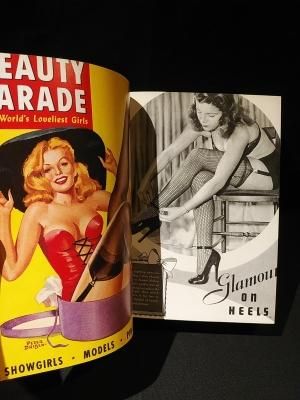 1000 PIN‐UP GIRLS  2008  ペーパーバック 1000 Pinup Girls by Taschen Publishing (2008, Trade