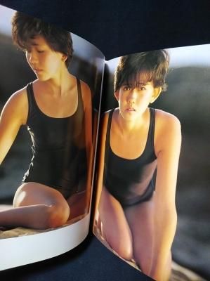 松本伊代写真集 だれか誘惑 小沢忠恭撮影 ワニブックス