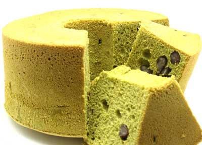 抹茶あずき 家族が仲良しになる ママの手 のシフォンケーキ