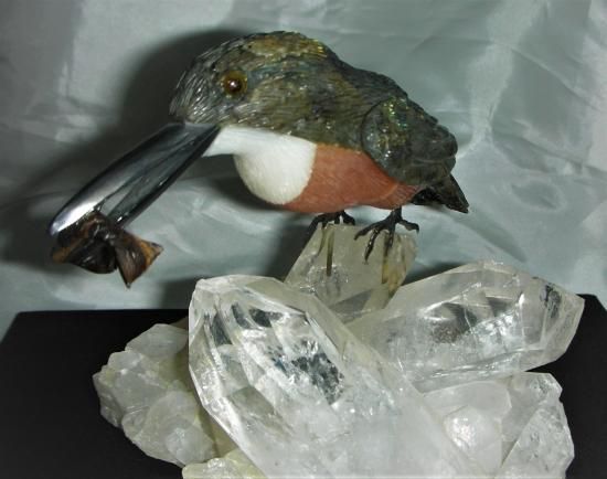 カワセミの宝石彫刻