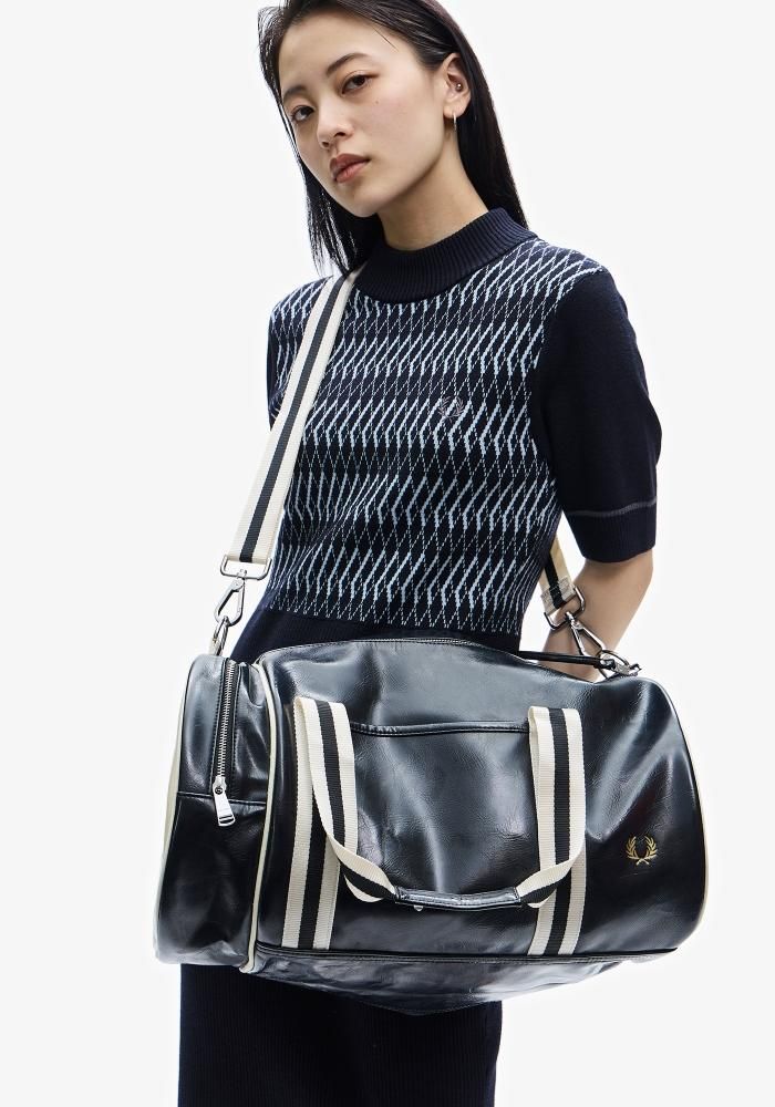 FRED PERRY☆Classic Barrel Bag【Black】☆英国直輸入 FRED PERRY☆Classic Barrel Bag【Black】☆英国直輸入