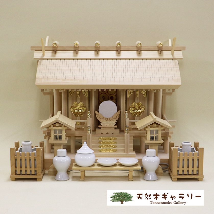 神棚（神殿）】彫屋根三社＜白木＞ 木製付属品付セット kamidana-hino