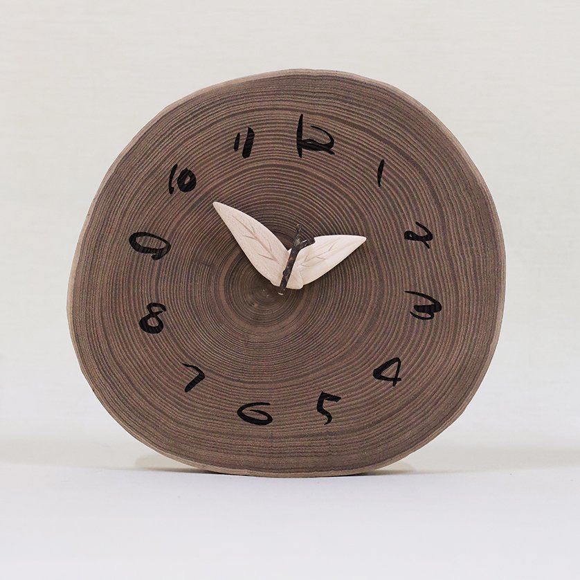 木の時計　『切り株時計』　 エンジュ　クォーツ clock-k-18 - 天然木ギャラリー  公式オンラインショップ｜天然木・無垢の一枚板・TVボード・家具 通販