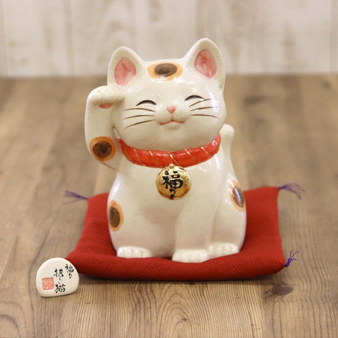 陶器の福々招き猫（特大　高さ21.5cm） - クラフト悠季