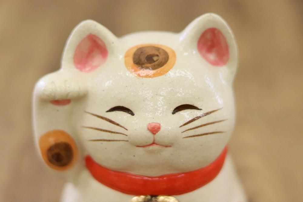 セール‼️ 陶器　招き猫　17cm 陶器の福々招き猫（大 高さ17cm） - クラフト悠季