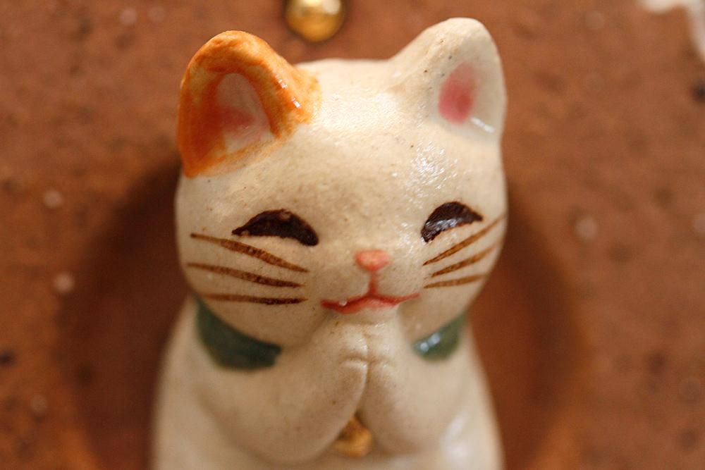 福々招き猫 陶器の風水掛時計 - クラフト悠季 福々招き猫 陶器の風水掛時計 - クラフト悠季