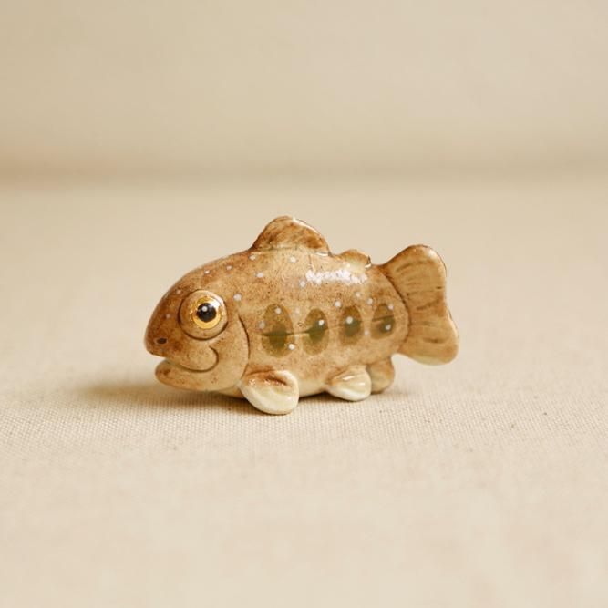 中 陶器のいわな みずみずしい川魚 クラフト悠季 中 陶器のいわな みずみずしい川魚 クラフト悠季