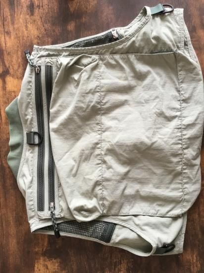 中古 極美品 SIMMS旧タイプマスターベストUS-M/L - 出商店 中古 極美品 SIMMS旧タイプマスターベストUS-M/L - 出商店