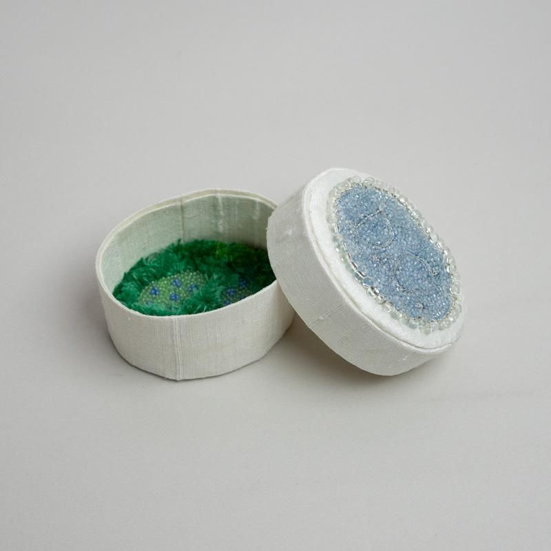  SMALL EMBROIDERY BOX