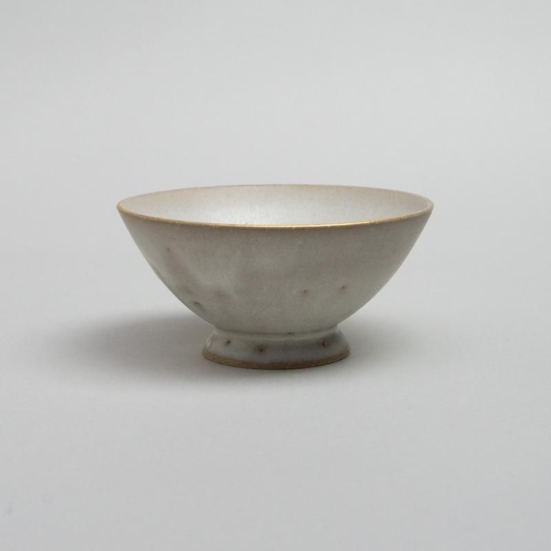  SMALL GOLD-EDGED BOWL