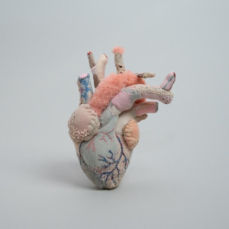 coz. Otake Cozue 心臓のぬいぐるみオブジェ coz. Otake Cozue 心臓のぬいぐるみオブジェ coz.｜心臓のぬいぐるみ