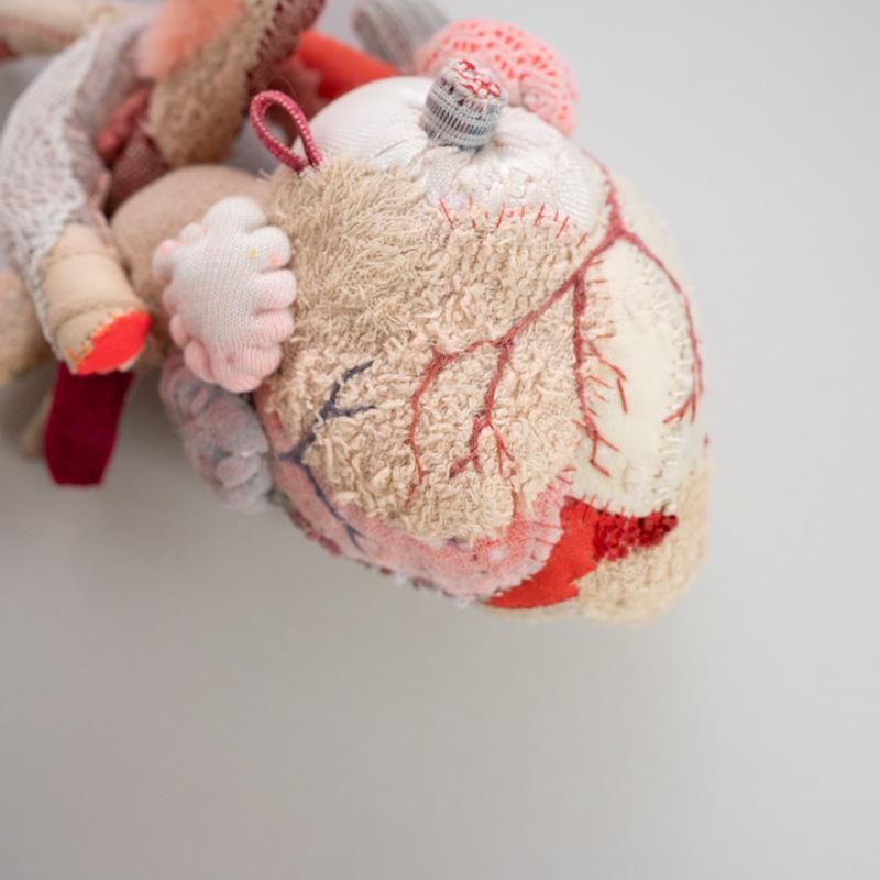 coz. Otake Cozue 心臓のぬいぐるみオブジェ