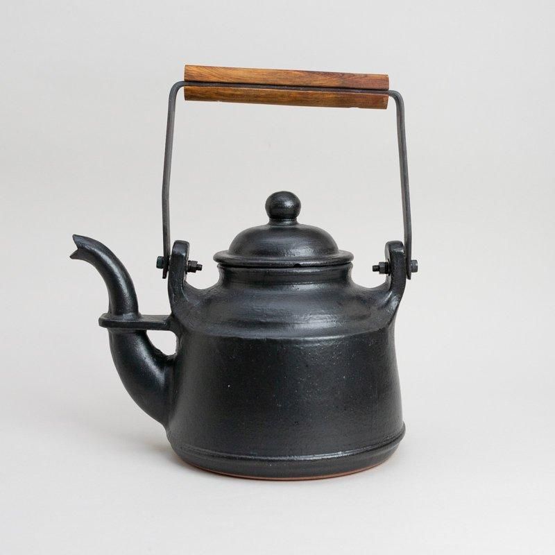  CERAMIC KETTLE  MEDIUM