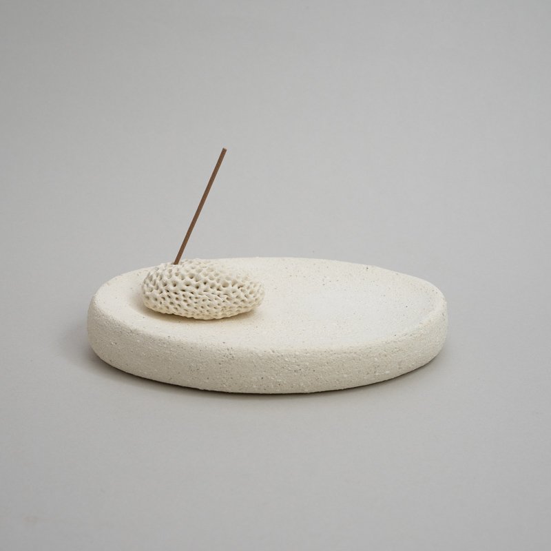  INCENSE HOLDER WITH PLATE WHITE