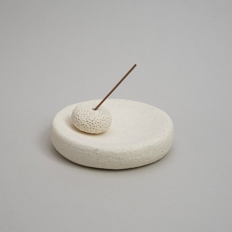  INCENSE HOLDER WITH PLATE WHITE