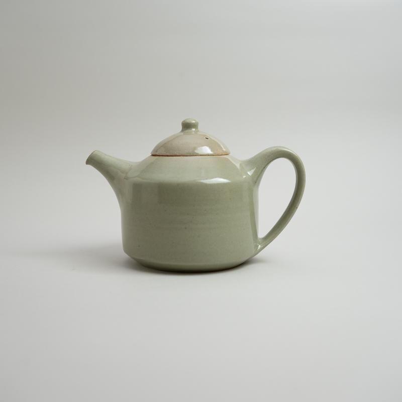  TEA POT MEDIUM -A