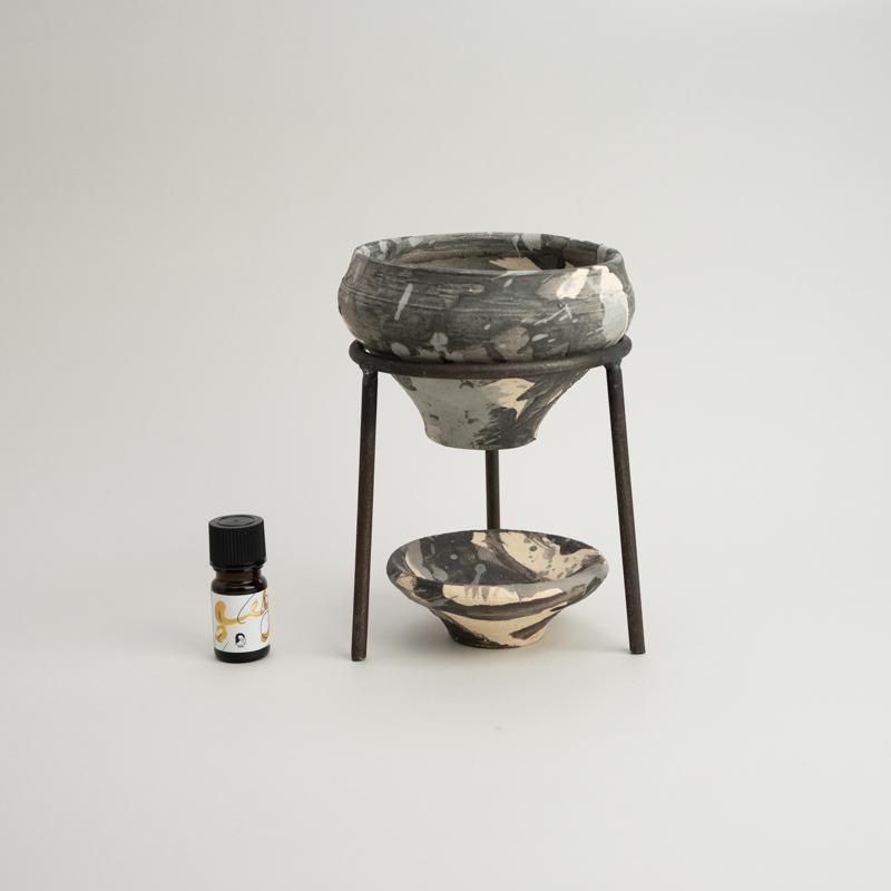  AROMA OIL POT & ESSENTIAL OIL SET #16