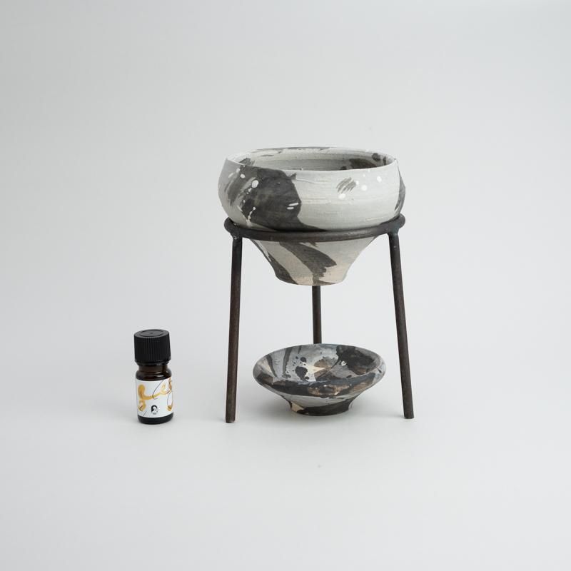  AROMA OIL POT & ESSENTIAL OIL SET #14