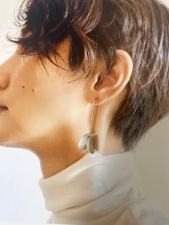 Hirahirari Earrings - pensees Hirahirari Earrings - pensees
