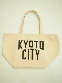 <img class='new_mark_img1' src='https://img.shop-pro.jp/img/new/icons55.gif' style='border:none;display:inline;margin:0px;padding:0px;width:auto;' />KYOTOCITY LUNCH TOTE BAG