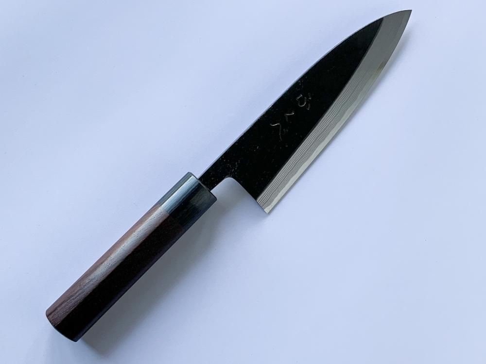 梶只 新品 未使用 和包丁 15 5センチ 出刃包丁 両刃 青入 天然木