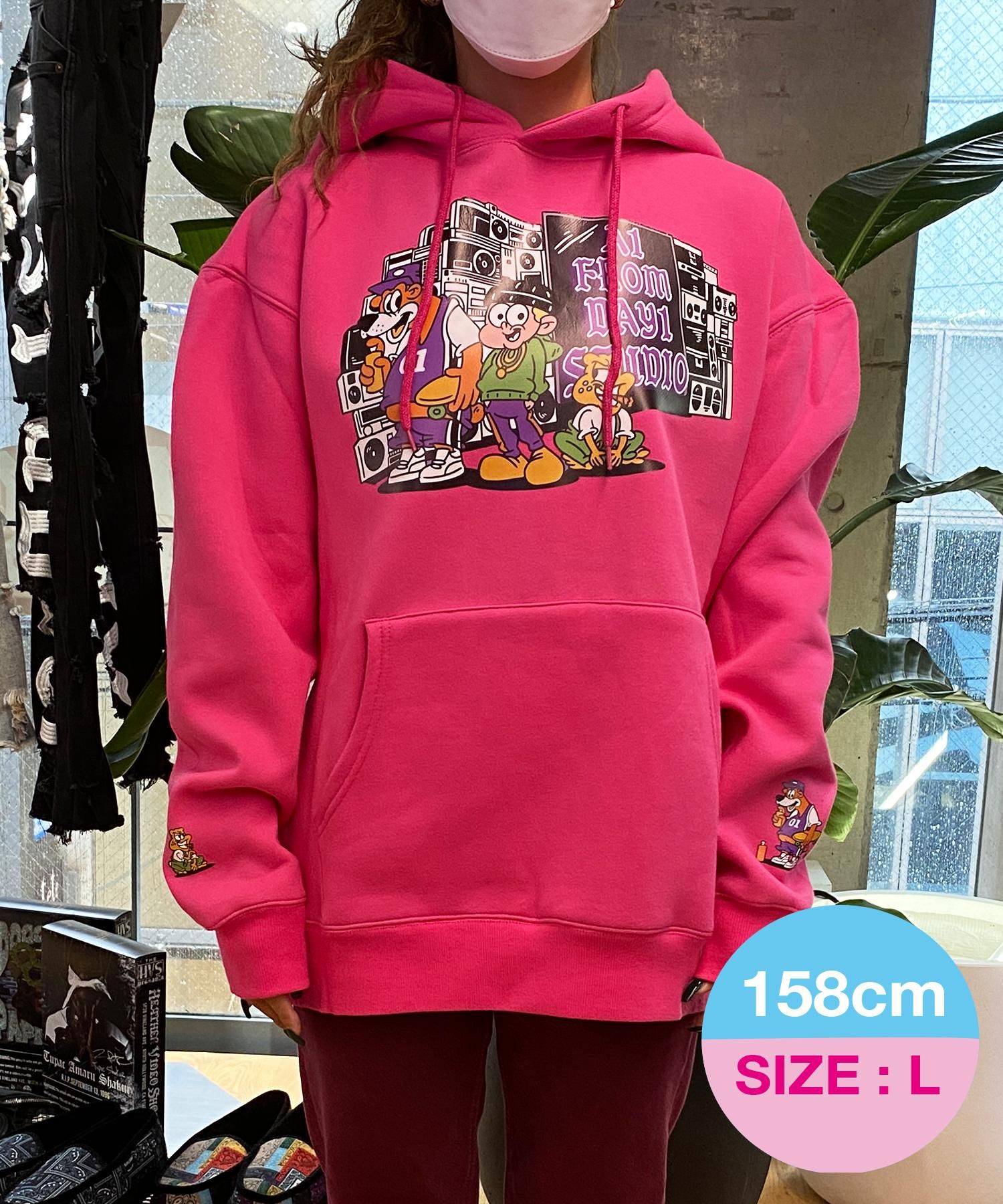 d.i.a　パーカー Dai/NEW JACK × A1 FROM DAY1 STUDIO(ダイ ニュージャック × エーワン