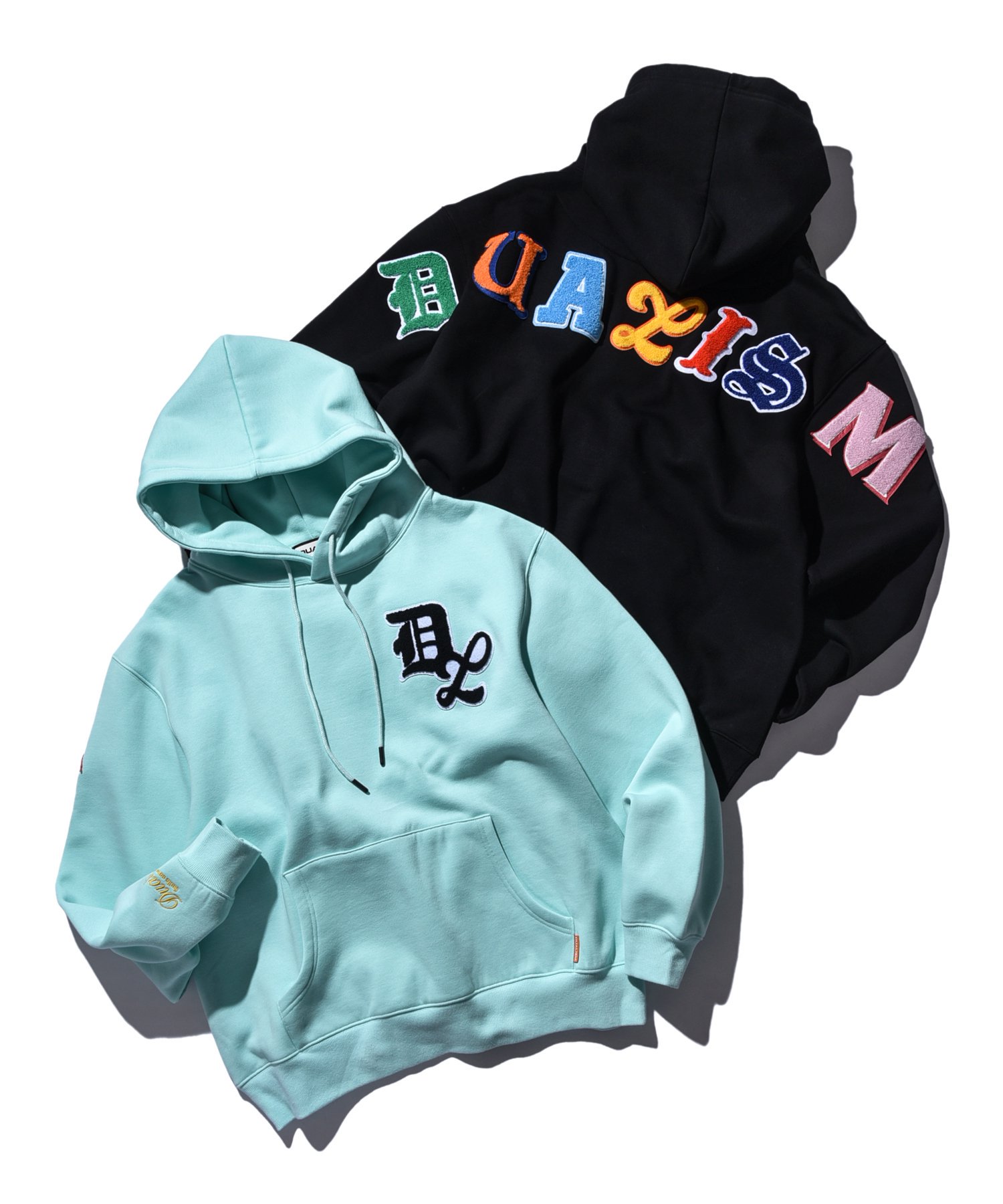 DUALISM/DLSM(デュアリズム) フードパーカー DL MULTI FONT WAPPEN HOODIE 公式通販サイト