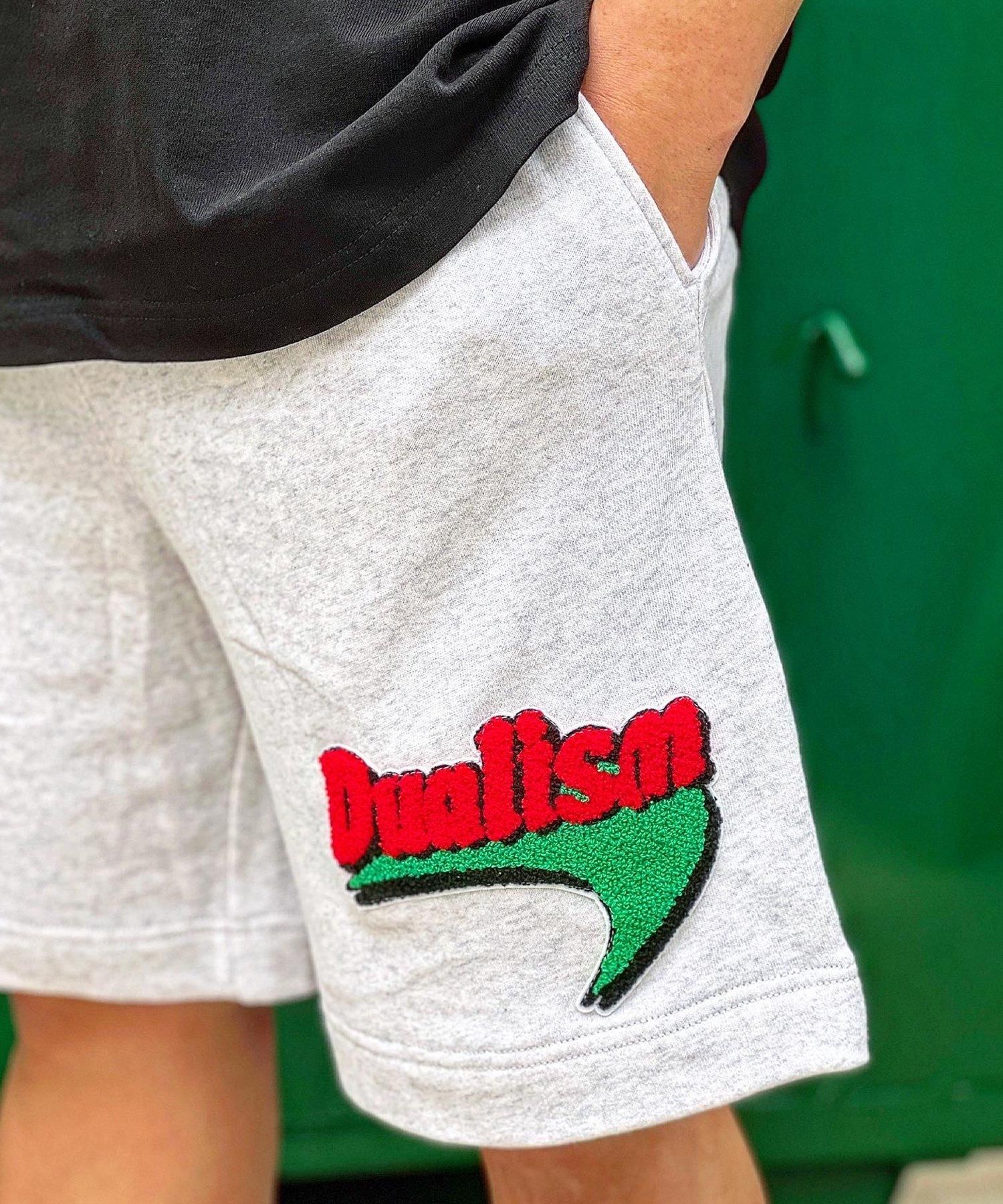 DUALISM/DLSM(デュアリズム) ショーツ BOOMERANG LOGO SWEAT SHORTS