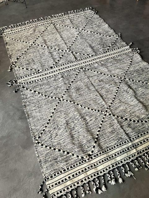 モロッコ　キリム柄 手織りラグ 約95cm x 51cm モロッコ ラグ キリム 約51×86cm｜Yahoo!フリマ（旧PayPayフリマ）