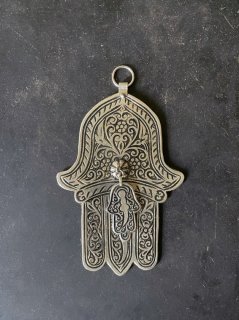 ORNAMENT-the hand of Fatima<img class='new_mark_img2' src='https://img.shop-pro.jp/img/new/icons14.gif' style='border:none;display:inline;margin:0px;padding:0px;width:auto;' />