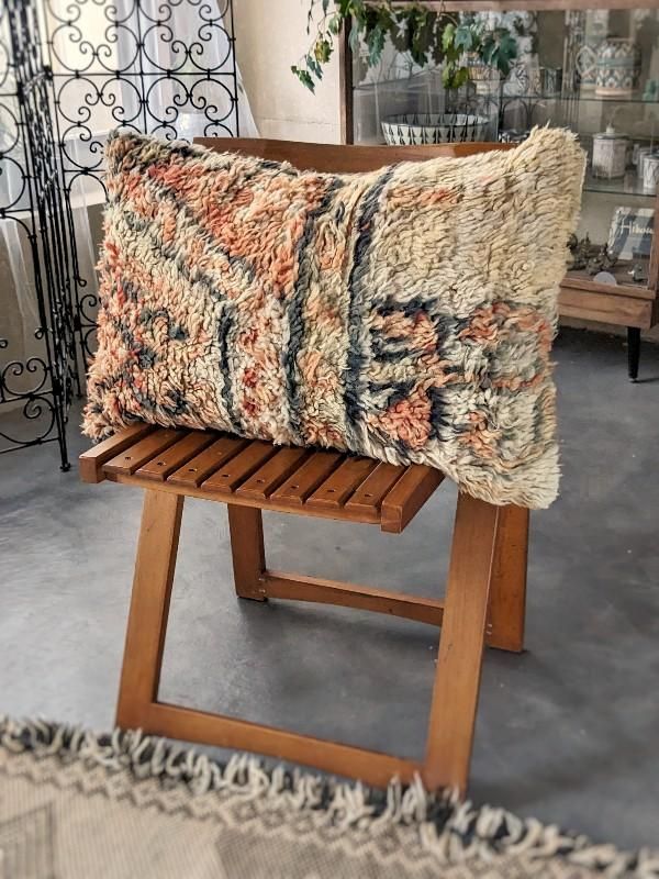 モロッコのヴィンテージラグを使用したクッションカバーRCV66オレンジ