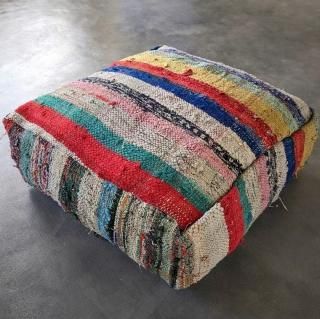 vintage rug POUF