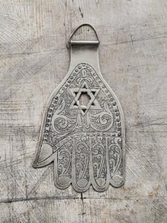 ORNAMENT-the hand of Fatima