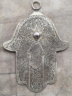 ORNAMENT-the hand of Fatima