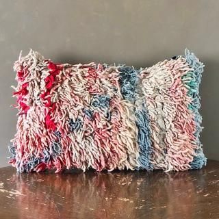 vintage rug Cushion Cover<img class='new_mark_img2' src='https://img.shop-pro.jp/img/new/icons14.gif' style='border:none;display:inline;margin:0px;padding:0px;width:auto;' />