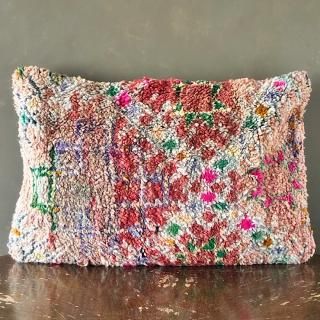 vintage rug Cushion Cover<img class='new_mark_img2' src='https://img.shop-pro.jp/img/new/icons14.gif' style='border:none;display:inline;margin:0px;padding:0px;width:auto;' />