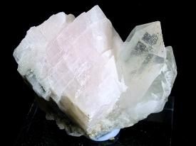 Quartz ,manganese Calsite: 徽,륵(󥴥 