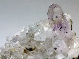 Amethyst:᥸