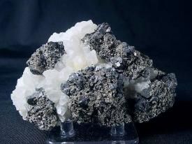 硫化鉱物（輝安鉱・安四面銅鉱・黄鉄鉱・閃亜鉛鉱） - サイバー