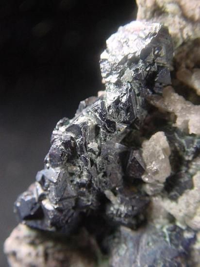 赤銅鉱 : Cuprite - サイバークリスタルズ☆鉱物標本・パワーストーン