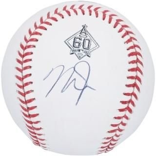 マイク・トラウト ロサンゼルス・エンゼルス 直筆サイン入り