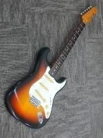 ギター Fender ST62-55 Made in Japan(1985) Fender Japan ST62-55 Stratocaster 1985 - Vintage White